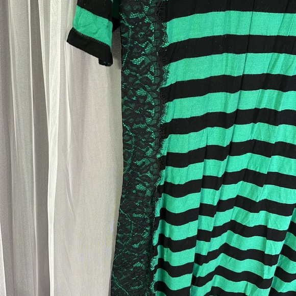 Black and green Max Studio dress! - Picture 3 of 4